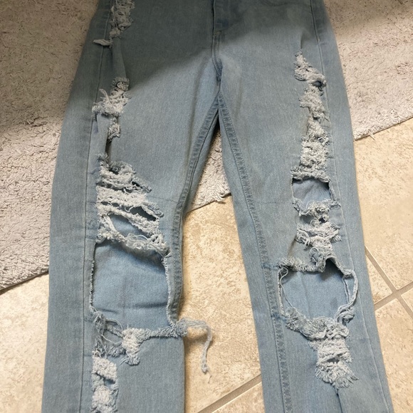 H&M Distressed Skinny 👖 Jeans! Size 27 - Picture 2 of 10